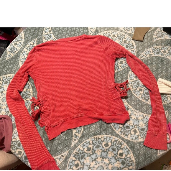 Free People FP One Thermal Waffle Knit Lace Up Side Top Coral Red Womens Medium - Picture 3 of 3